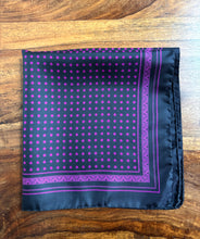 Lade das Bild in den Galerie-Viewer, Pochette de costume à pois en soie Made in Italy
