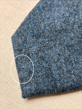 Načíst obrázek do prohlížeče Galerie, Burberry vintage kravata s paisley vzorem, vyrobená v Anglii
