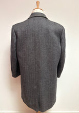 Načíst obrázek do prohlížeče Galerie, Vlněný kabát vintage kostkovaný, 48/M
