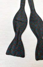 Charger l&#39;image dans la galerie, Duo de noeuds papillon en soie vintage
