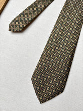 Cargar imagen en el visor de la galería, Caleffi Roma cravate en soie à motif géométrique Made in Italy
