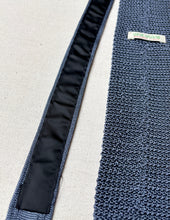 Charger l'image dans la galerie, De Paz Bologna cravate vintage en tricot de soie Made in Italy
