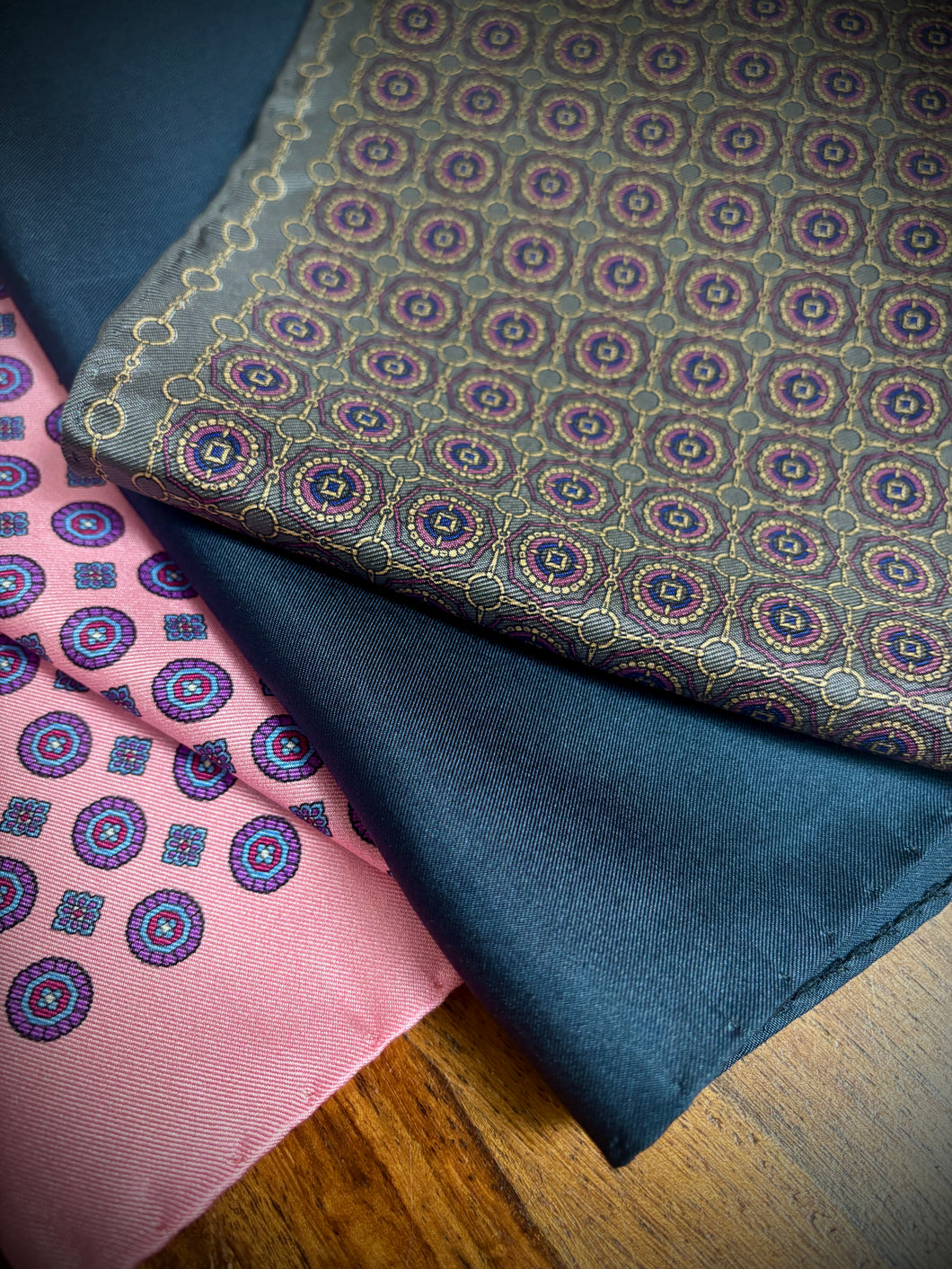 Trio de pochettes vintage en soie