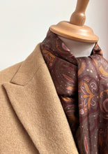 Charger l&#39;image dans la galerie, Hornes foulard marron vintage double face à motif floral
