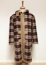 Afbeelding in Gallery-weergave laden, Gloverall manteau duffle-coat beige en laine Made in England
