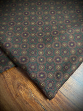 Cargar imagen en el visor de la galería, Morris foulard double face en laine soie Made in Italy
