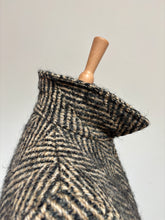 Charger l&#39;image dans la galerie, Aquascutum X F. Bellini manteau femme en pure laine vierge Made in U.K 12 UK / 40 FR
