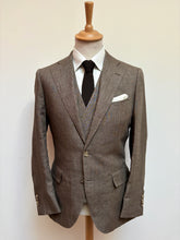 Charger l&#39;image dans la galerie, Suitsupply costume vintage trois pièces 100% lin Ormezzano 48
