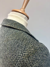 Charger l&#39;image dans la galerie, Aquascutum pardessus vintage croisé femme en laine à chevrons Made in England 34/36
