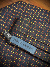 Načíst obrázek do prohlížeče Galerie, Burberry vintage kravata s paisley vzorem, vyrobená v Anglii
