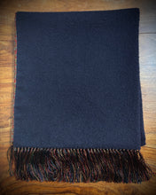 Charger l'image dans la galerie, SOR by Richard Edking foulard vintage double face en cachemire laine et soie Made in England
