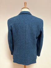 Load image into Gallery viewer, Harris Tweed X Cyrillus blazer bleu tweed vintage en laine 50 / L
