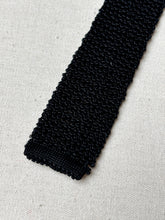 Charger l'image dans la galerie, Duo de cravates vintage en tricot de soie
