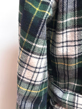 Charger l'image dans la galerie, Belvedere Wien robe de chambre tartan vintage à col châle  50/L
