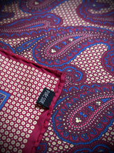 Charger l'image dans la galerie, Pochette paisley vintage en soie Francesco Smalto Made in Italy

