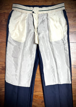 Charger l'image dans la galerie, Pantalon bleu marine vintage à doubles pinces en pur lin 52/54
