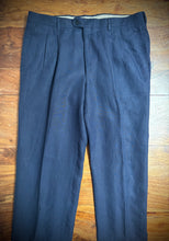 Charger l'image dans la galerie, Pantalon bleu marine vintage à doubles pinces en pur lin 52/54
