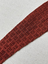 Charger l'image dans la galerie, Duo de cravates vintage en tricot de soie
