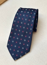 Charger l'image dans la galerie, Duo de cravates vintage Breuer / Edsor Kronen en soie
