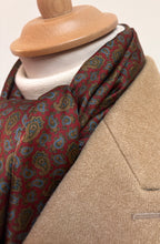 Charger l'image dans la galerie, SOR by Richard Edking foulard vintage double face en cachemire laine et soie Made in England
