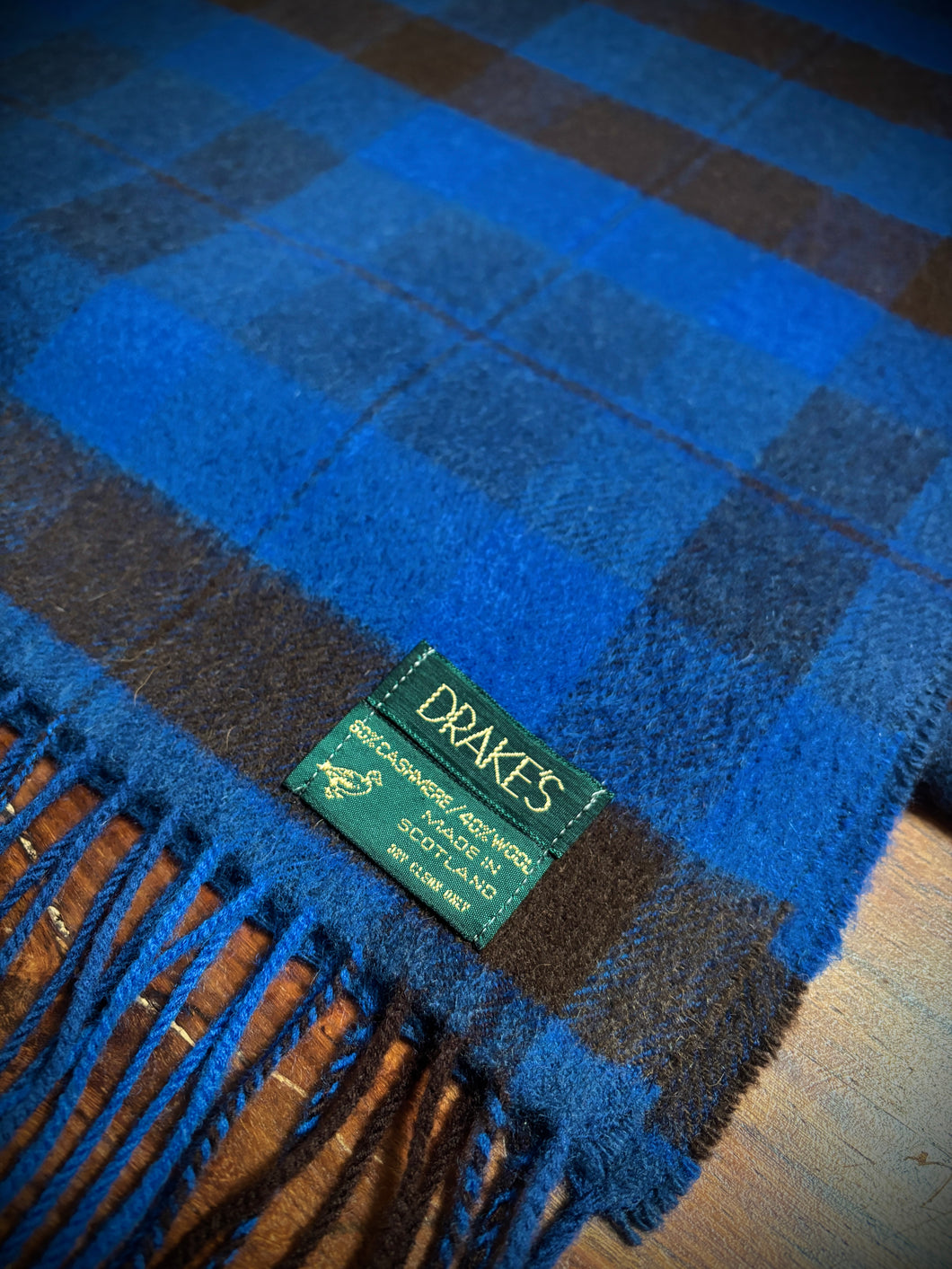 Drake's écharpe à carreaux en laine et cachemire Made in Scotland