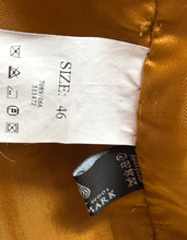 Load image into Gallery viewer, Gurteen Esquire gilet de costume vert en pure laine vierge 56
