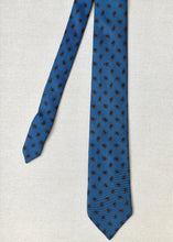 Charger l'image dans la galerie, Duo de cravates paisley vintage en soie Façonnable
