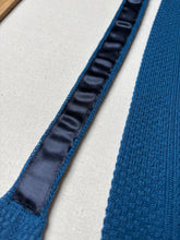 Charger l'image dans la galerie, S. Buccafusca Napoli cravate tricot vintage bleue Made in Italy
