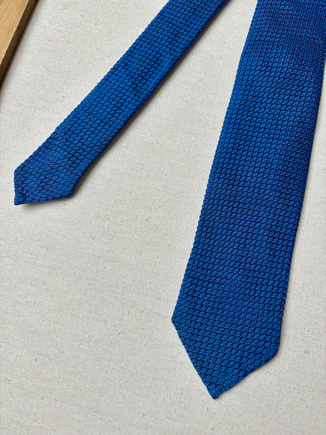 Altea cravate bleue en grenadine de soie Made in Italy