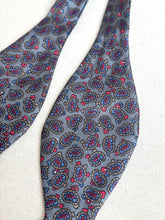 Charger l'image dans la galerie, Noeud papillon paisley vintage en soie
