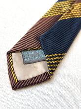 Charger l'image dans la galerie, Duo de cravates vintage Zanolini / Hemley en soie
