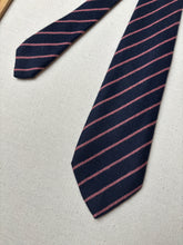 Afbeelding in Gallery-weergave laden, Glans X M. Bardelli cravate club marine en cachemire
