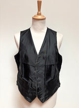 Lade das Bild in den Galerie-Viewer, Gilet de costume vintage en laine à carreaux Prince de Galles 54

