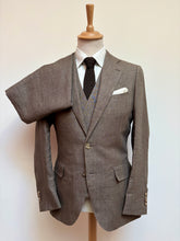 Charger l&#39;image dans la galerie, Suitsupply costume vintage trois pièces 100% lin Ormezzano 48
