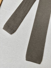 Charger l'image dans la galerie, Cravate maille vintage en laine vierge
