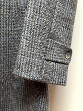 Charger l'image dans la galerie, Manteau vintage raglan Prince de Galles en pure laine vierge Made in France Taille 50/L
