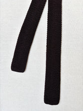 Charger l'image dans la galerie, Cravate maille vintage marron en laine
