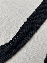 Charger l'image dans la galerie, Duo de cravates vintage en tricot de soie
