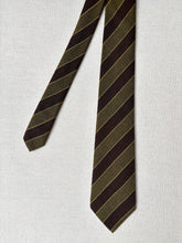 Charger l'image dans la galerie, Cravate club vintage en laine Made in Italy
