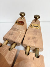 Afbeelding in Gallery-weergave laden, Embauchoirs en bois Loding Pointure 43 FR
