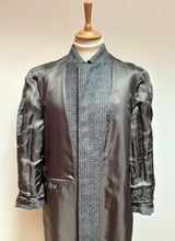 Charger l'image dans la galerie, Manteau vintage raglan Prince de Galles en pure laine vierge Made in France Taille 50/L
