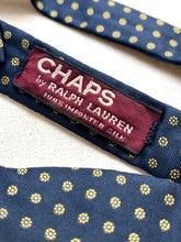 Charger l&#39;image dans la galerie, Chaps by Ralph Lauren noeud papillon marine en soie
