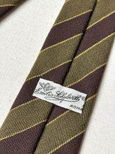 Charger l'image dans la galerie, Cravate club vintage en laine Made in Italy
