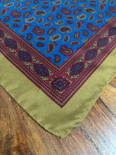 Charger l&#39;image dans la galerie, Trio de pochettes vintage paisley en soie
