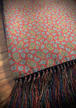 Charger l'image dans la galerie, SOR by Richard Edking foulard vintage double face en cachemire laine et soie Made in England
