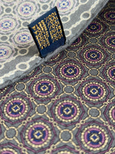 Charger l&#39;image dans la galerie, Trio de pochettes vintage en soie

