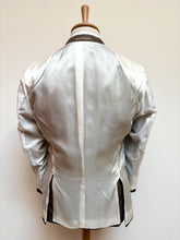 Charger l&#39;image dans la galerie, Suitsupply costume vintage trois pièces 100% lin Ormezzano 48
