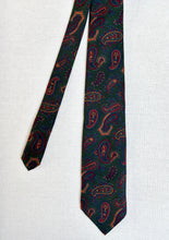 Charger l'image dans la galerie, Gemelli X Vivax cravate verte paisley en soie Made in England
