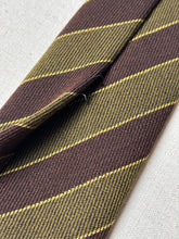 Charger l'image dans la galerie, Cravate club vintage en laine Made in Italy
