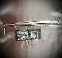 Charger l'image dans la galerie, Manteau vintage raglan Prince de Galles en pure laine vierge Made in France Taille 50/L
